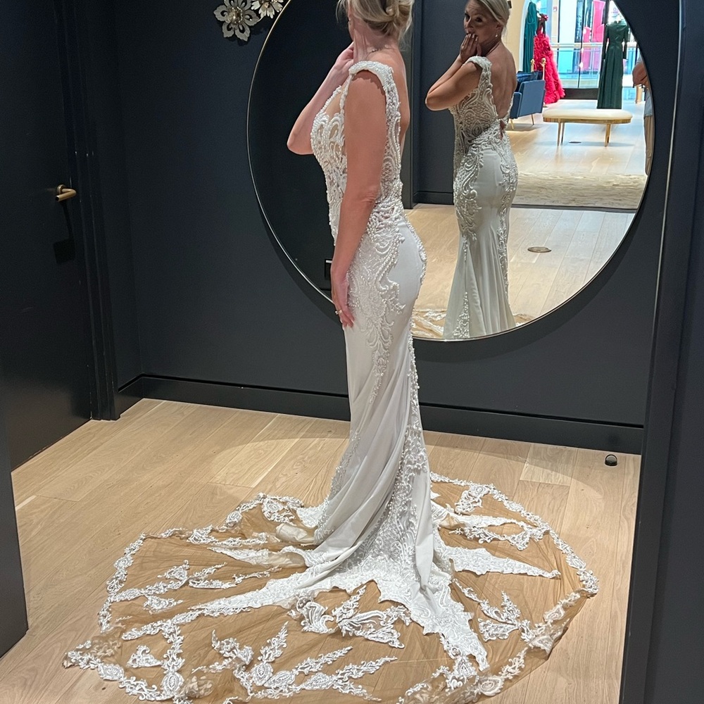 Elegant Pearl & Lace Wedding Gown